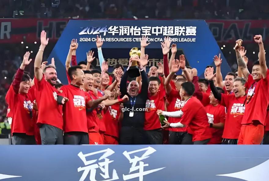 雷速比分 欧冠联赛阶段前瞻：高位压迫与低位防反的战术博弈